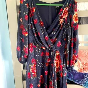 DKNY flowly Dress